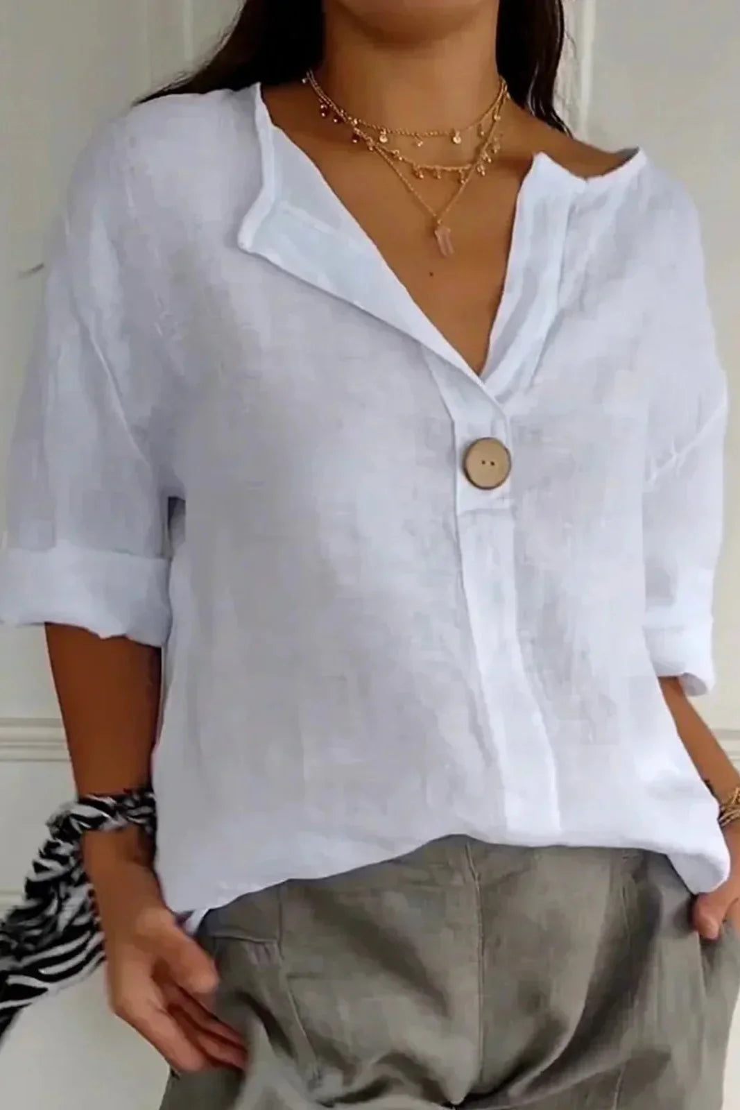 Zamma | Relaxed V-Neck Top